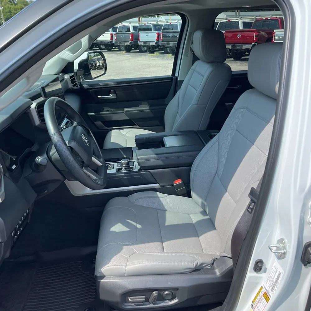 2024 Toyota Sequoia SR5