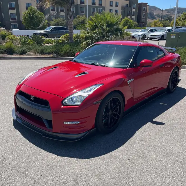 2015 Nissan GT-R Black Edition