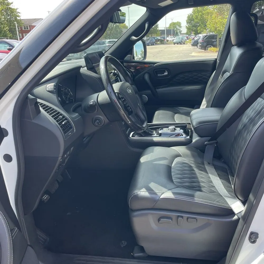 2024 INFINITI QX80 Premium Select