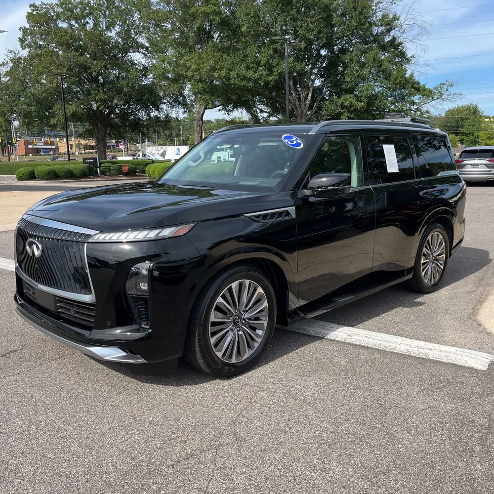 2025 INFINITI QX80 Luxe