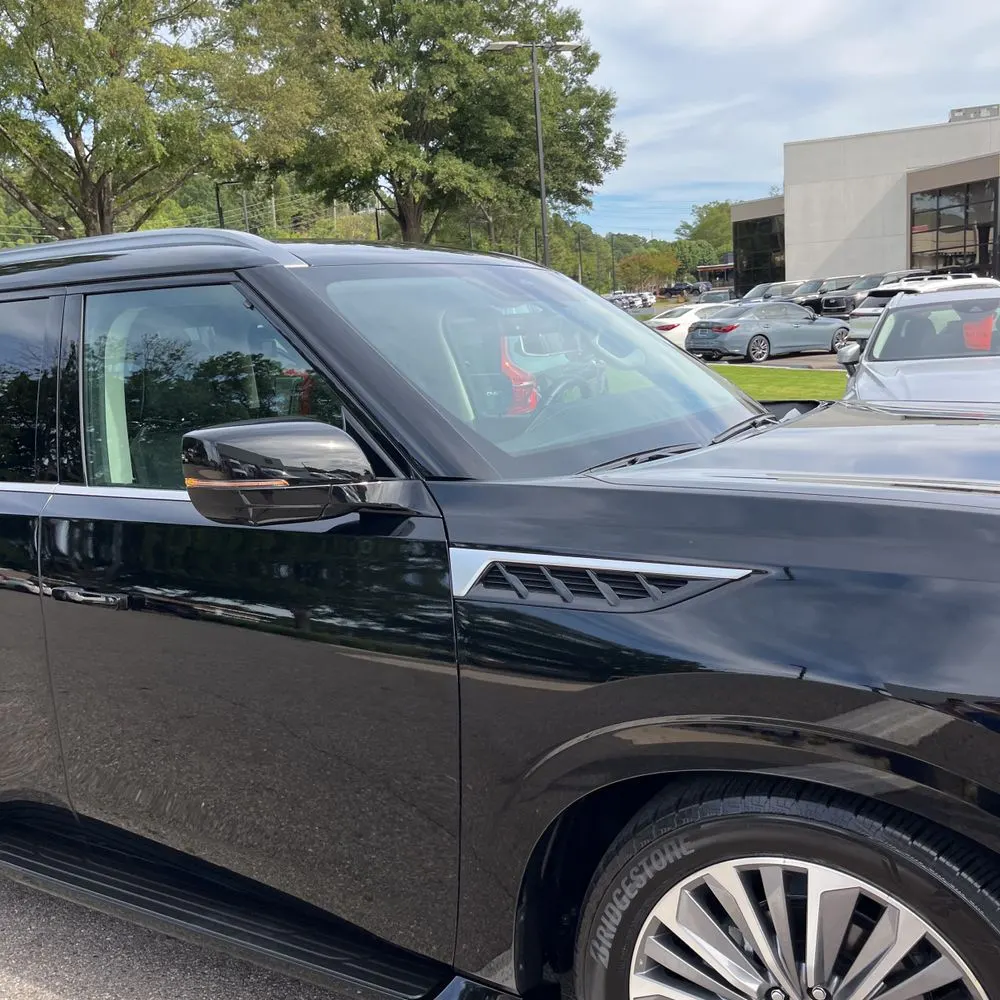 2025 INFINITI QX80 Luxe