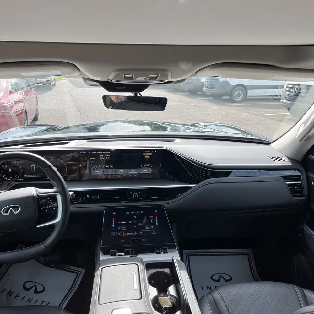 2025 INFINITI QX80 Luxe