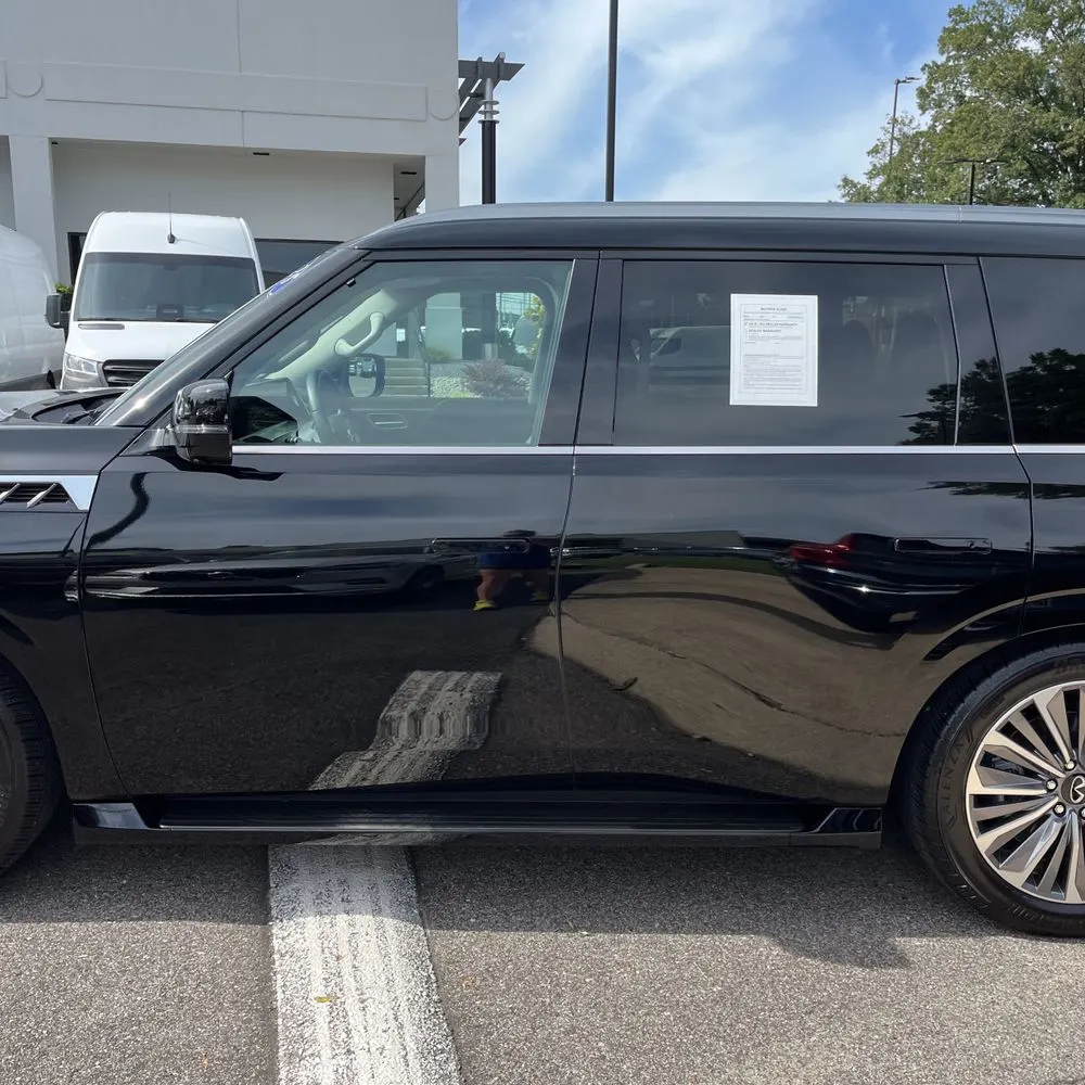 2025 INFINITI QX80 Luxe