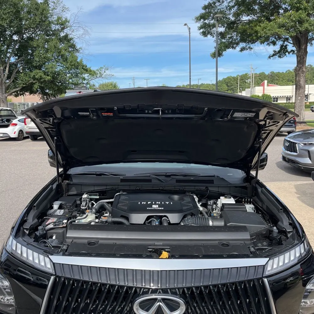 2025 INFINITI QX80 Luxe