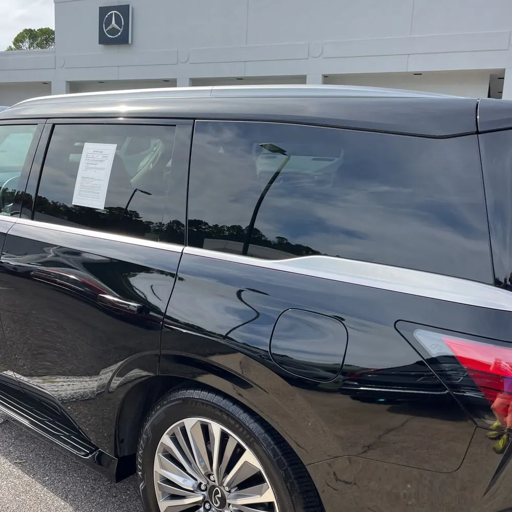 2025 INFINITI QX80 Luxe