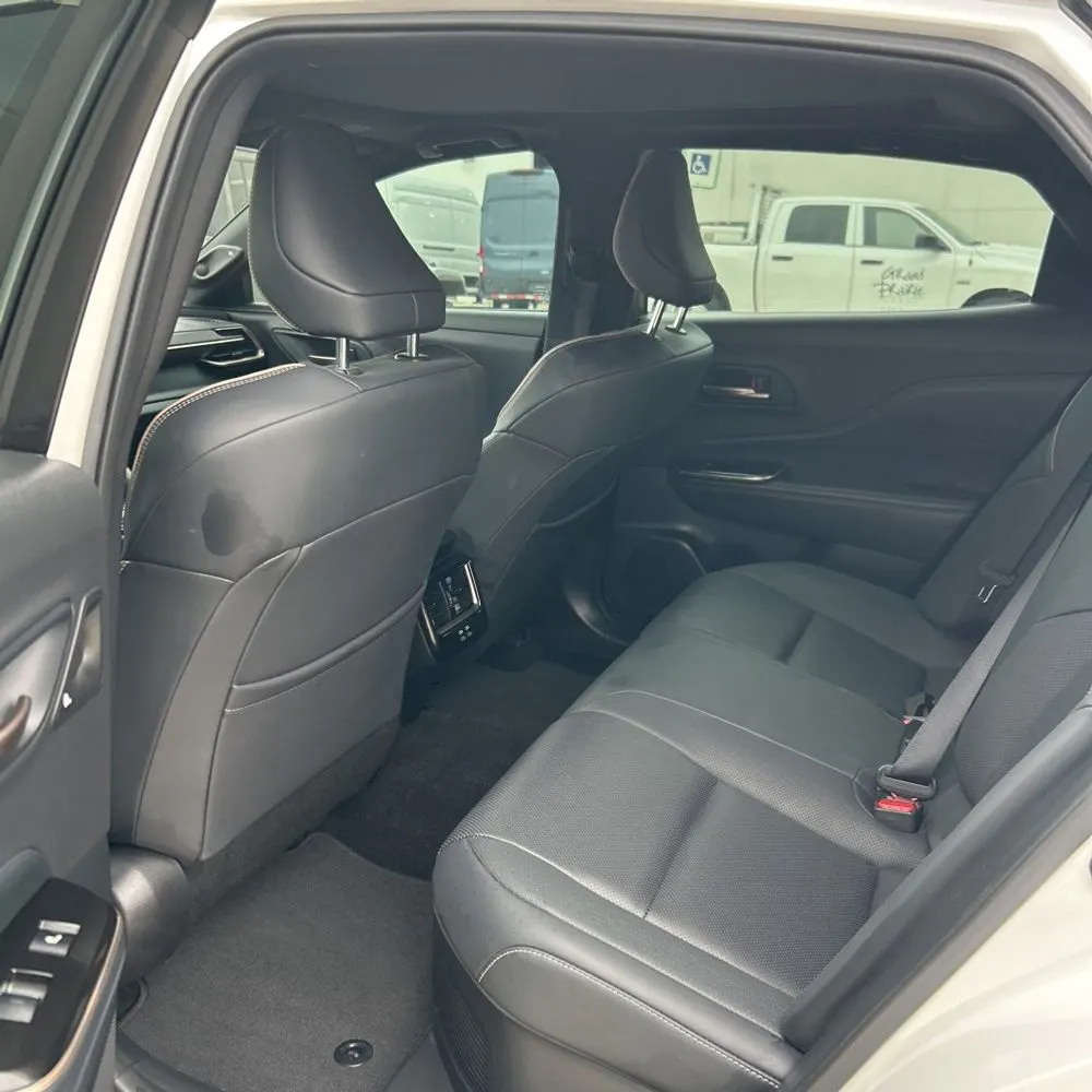 2025 Toyota Crown Platinum