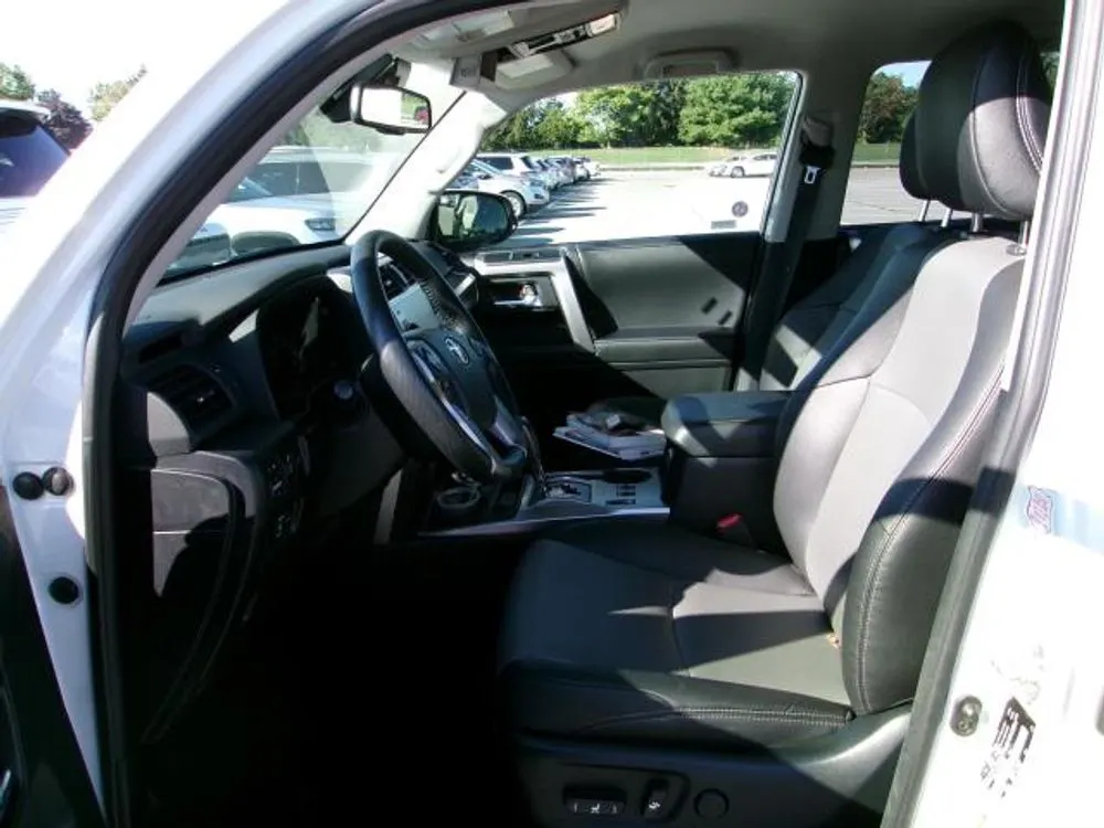 2024 Toyota 4Runner SR5 Premium