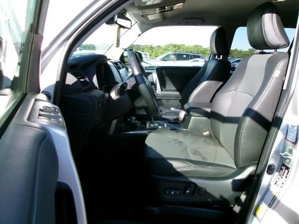 2024 Toyota 4Runner SR5 Premium