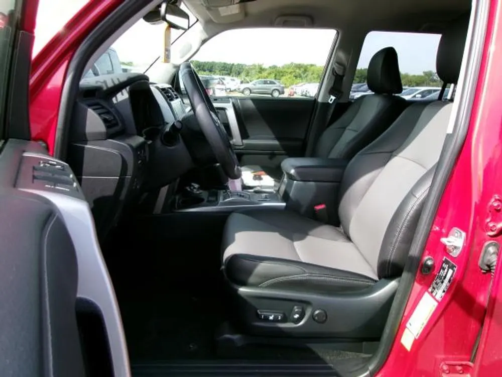 2024 Toyota 4Runner SR5 Premium