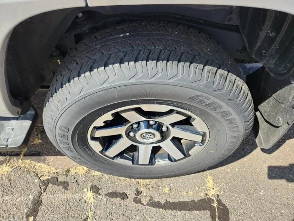 2024 Toyota 4Runner TRD Off Road