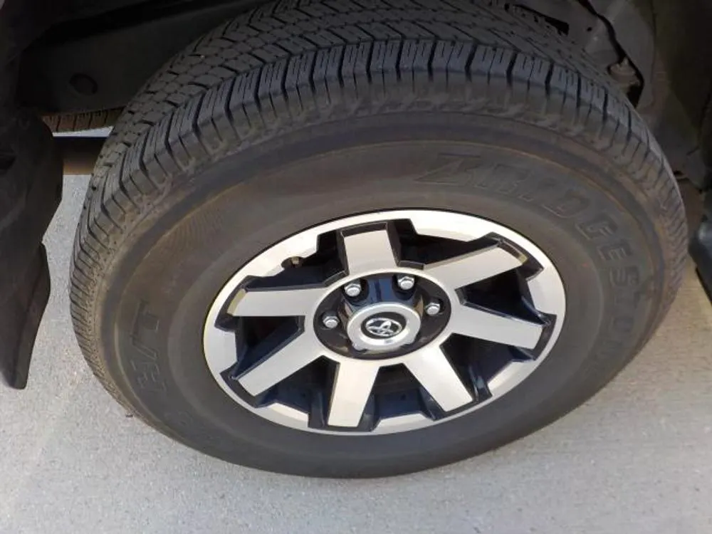 2024 Toyota 4Runner TRD Off Road