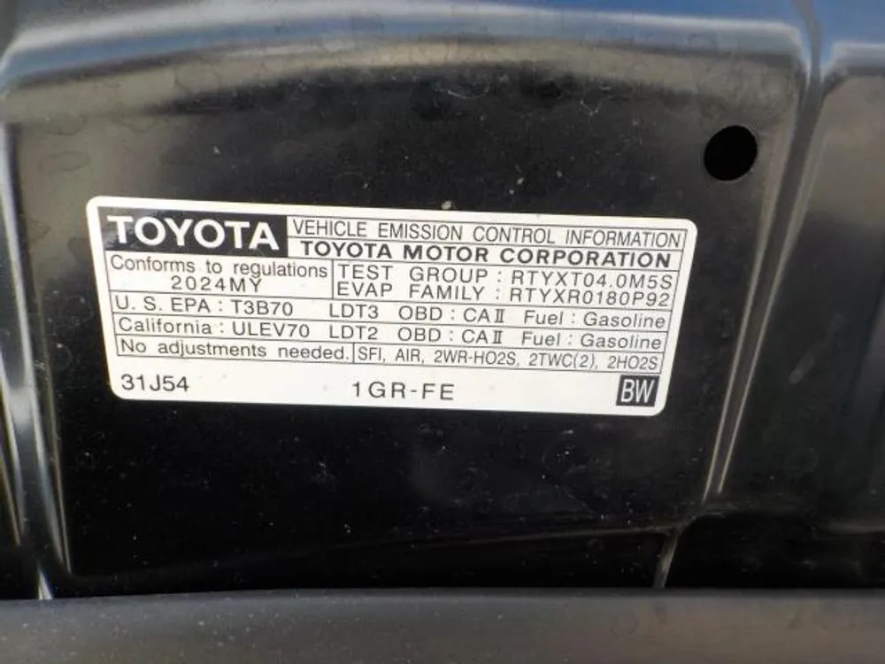 2024 Toyota 4Runner TRD Off Road