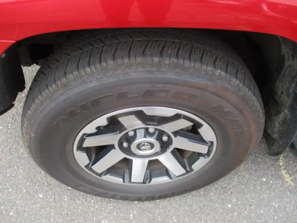 2024 Toyota 4Runner TRD Off Road