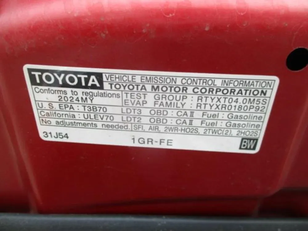2024 Toyota 4Runner TRD Off Road