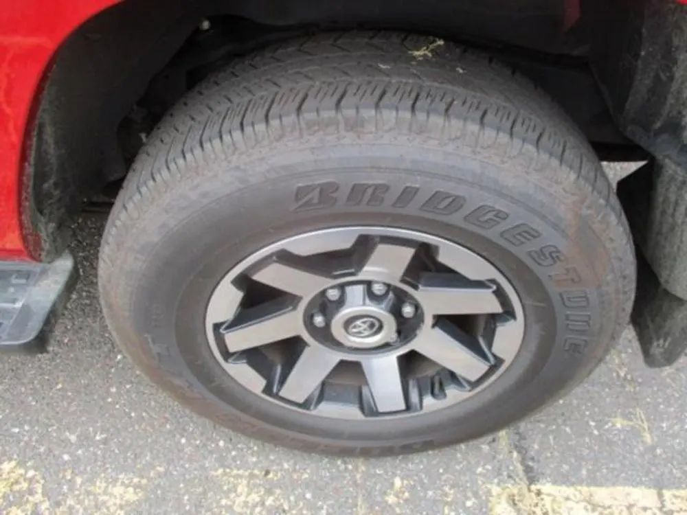 2024 Toyota 4Runner TRD Off Road