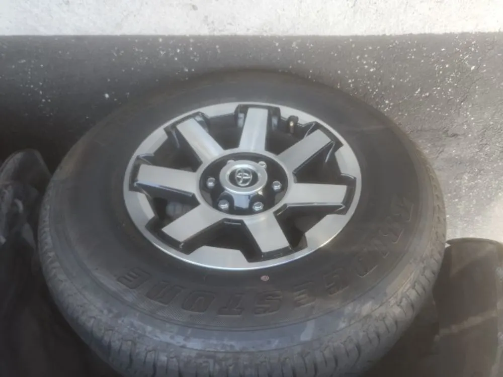 2024 Toyota 4Runner TRD Off Road