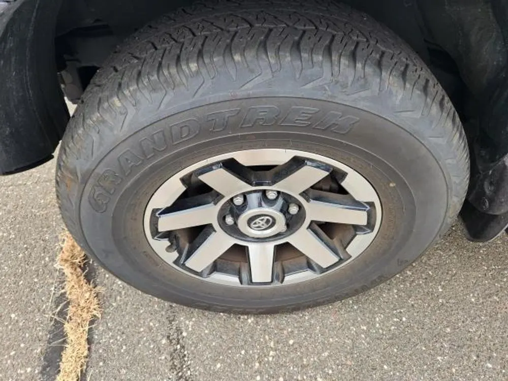 2024 Toyota 4Runner TRD Off Road