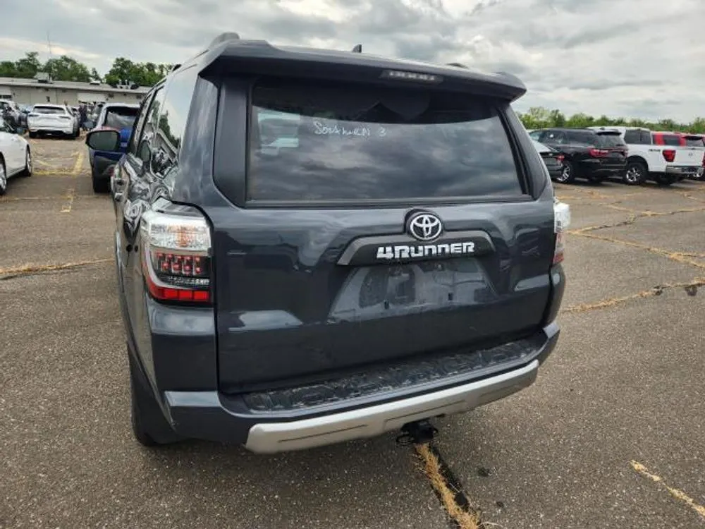 2024 Toyota 4Runner TRD Off Road