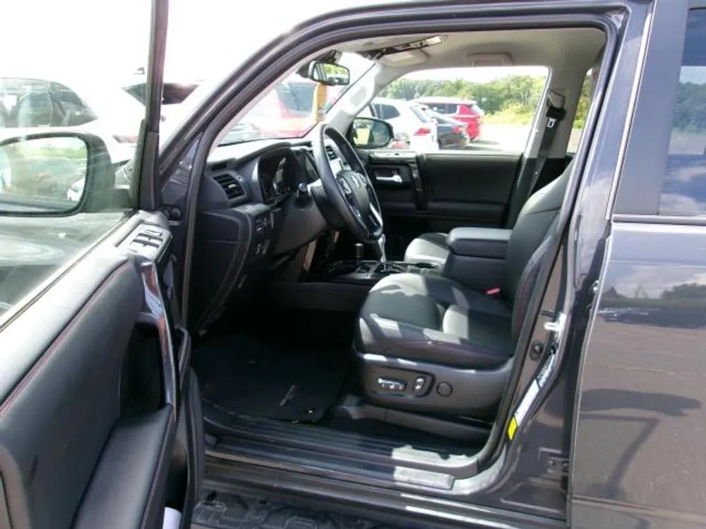 2024 Toyota 4Runner TRD Off Road