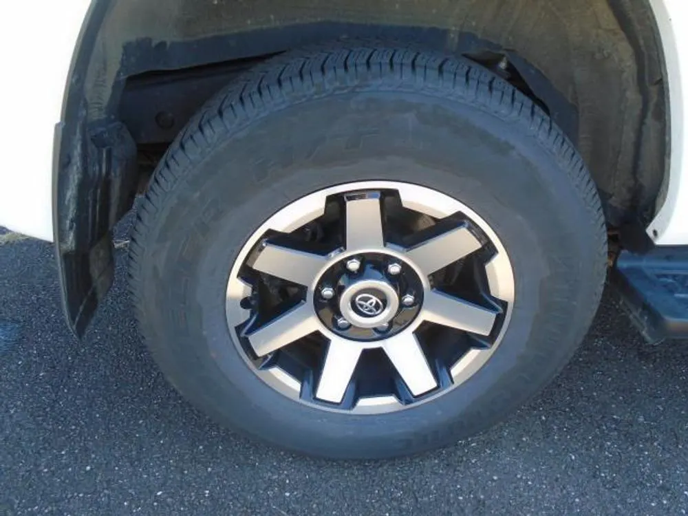 2024 Toyota 4Runner TRD Off Road