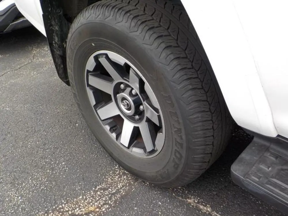2024 Toyota 4Runner TRD Off Road