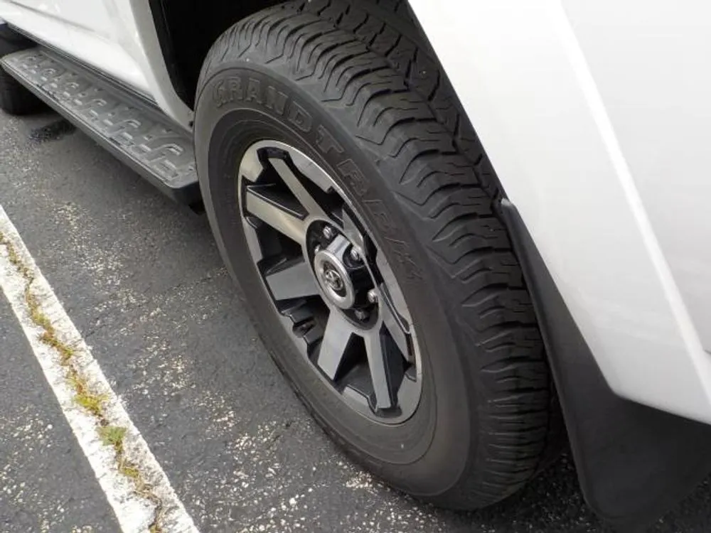 2024 Toyota 4Runner TRD Off Road