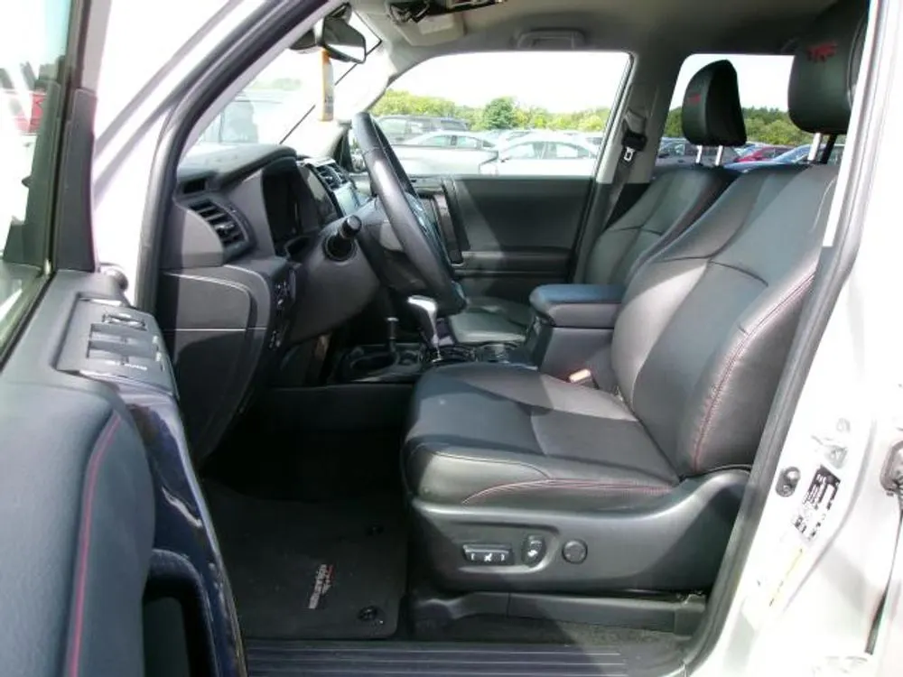 2024 Toyota 4Runner TRD Off Road