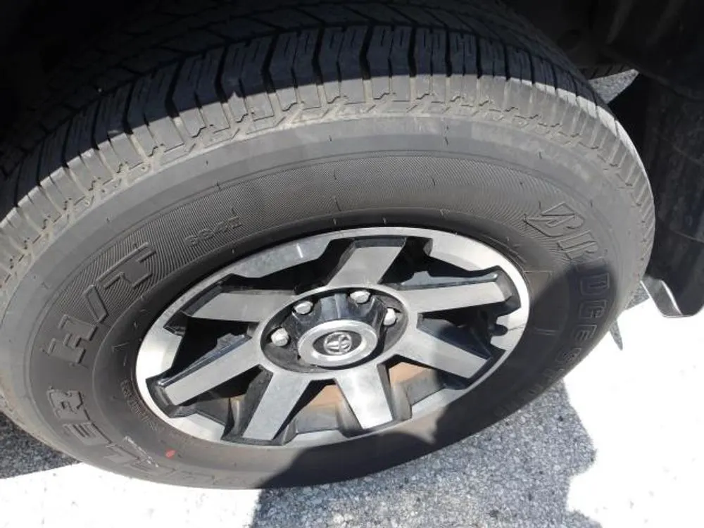 2024 Toyota 4Runner TRD Off Road