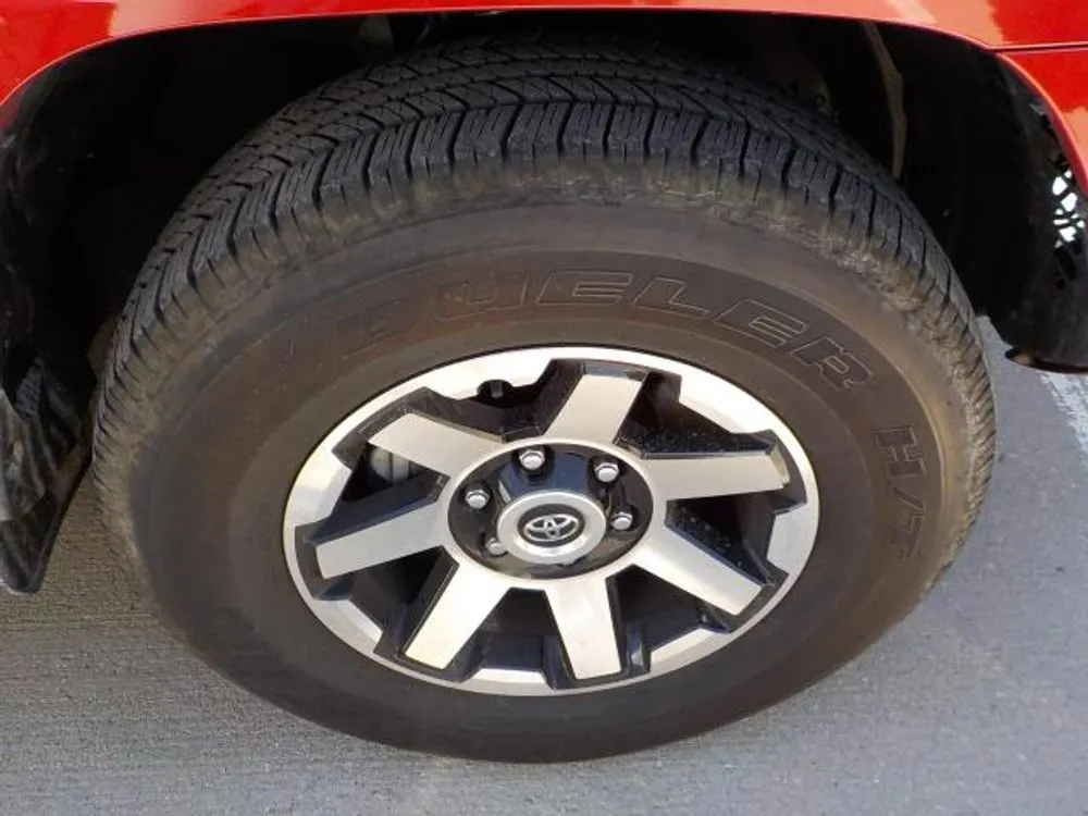 2024 Toyota 4Runner TRD Off Road