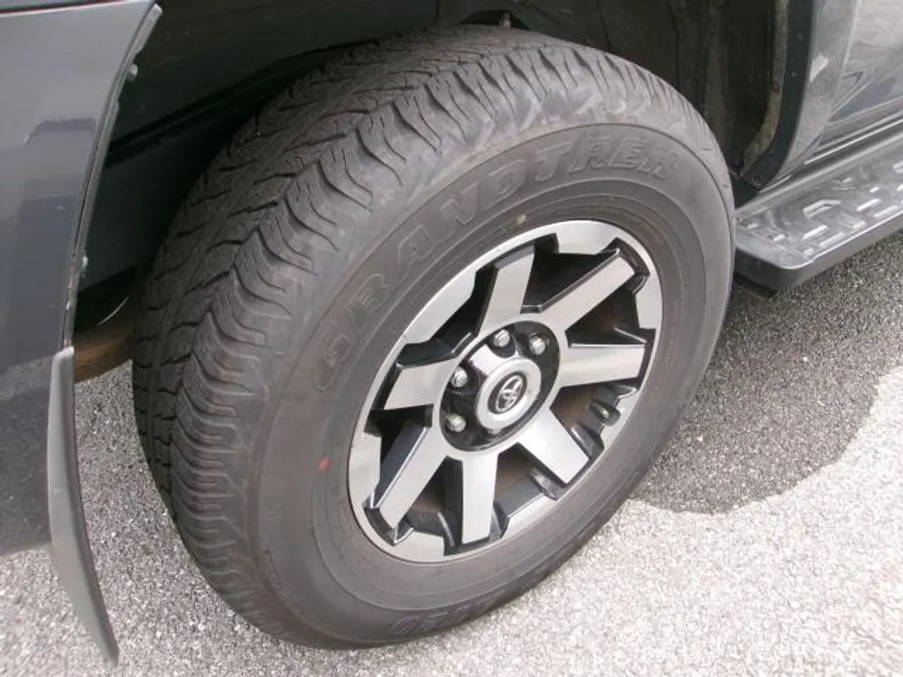 2024 Toyota 4Runner TRD Off Road