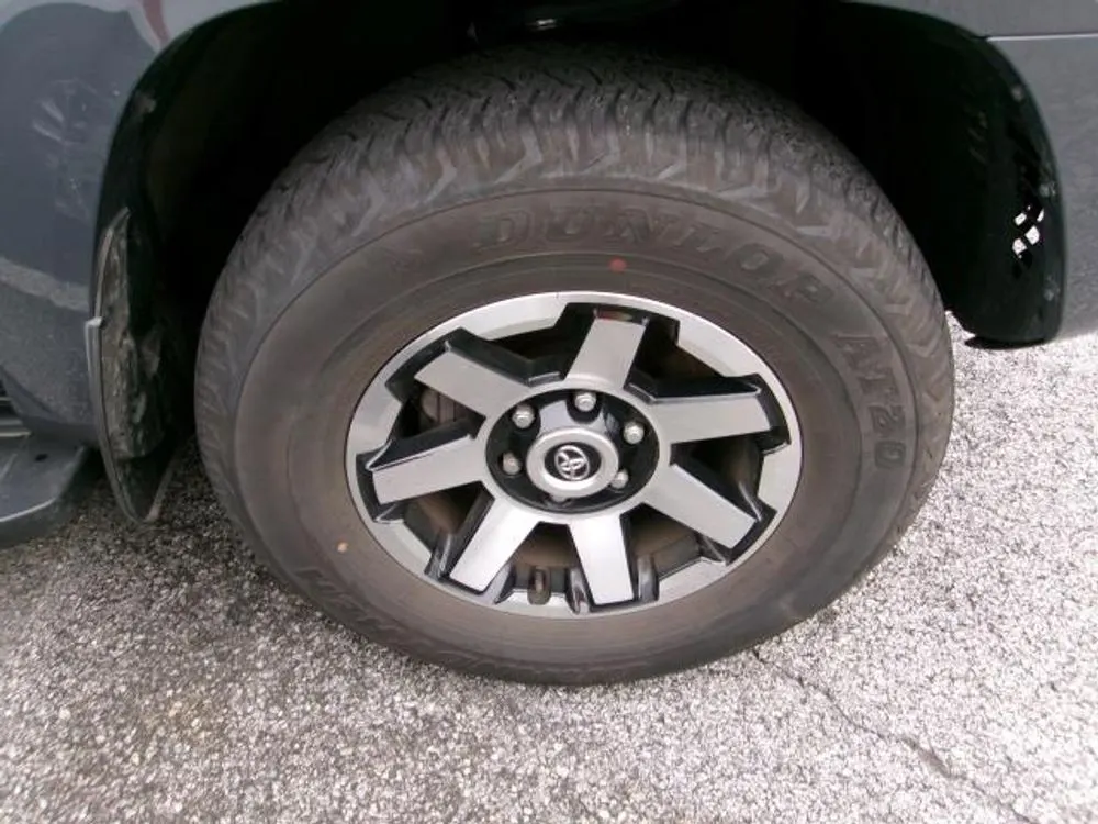 2024 Toyota 4Runner TRD Off Road