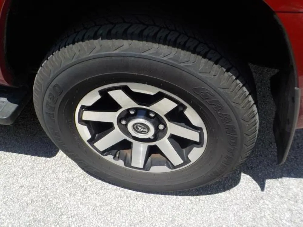 2024 Toyota 4Runner TRD Off Road