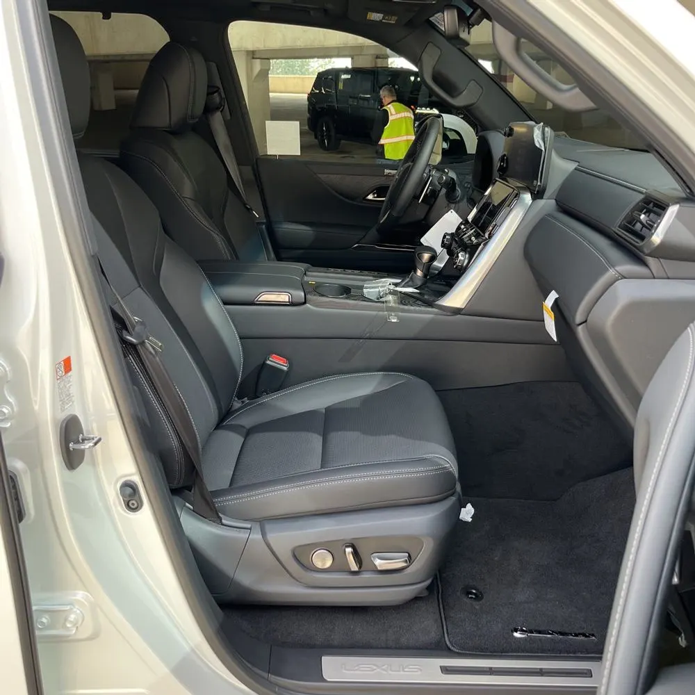 2025 Lexus LX-Series LX600 Premium