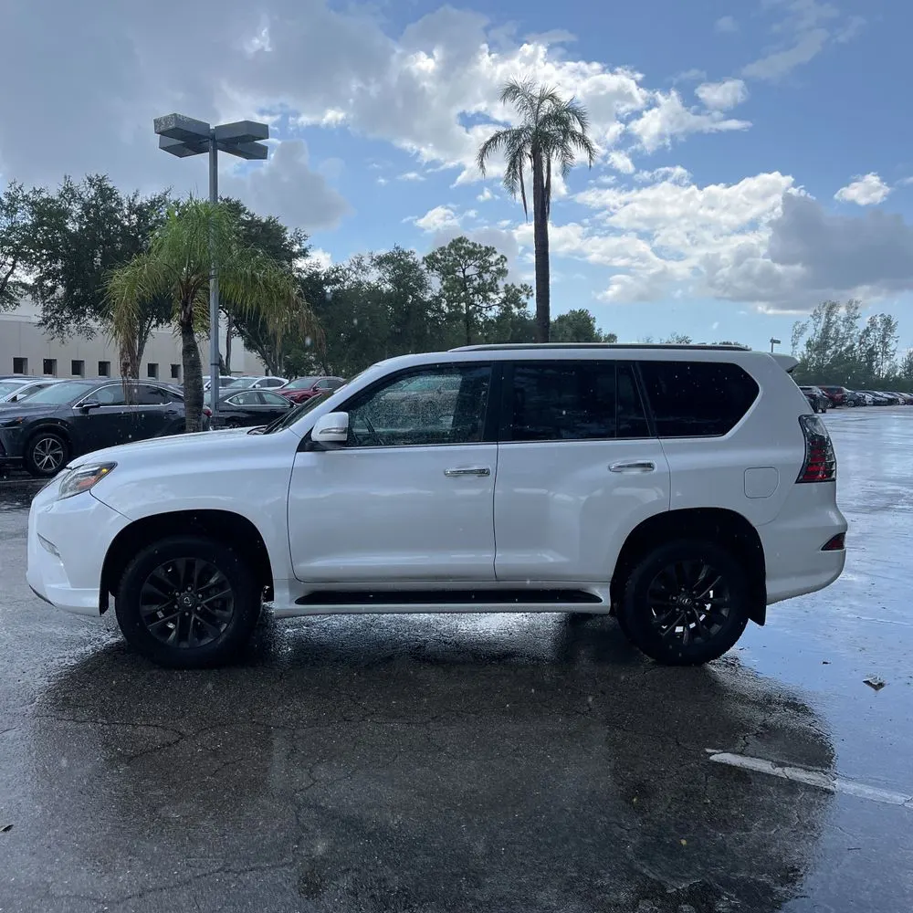 2023 Lexus GX 460 Base