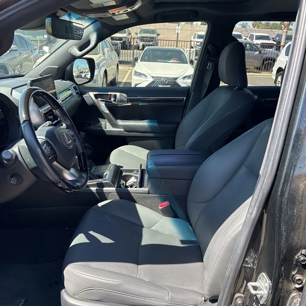 2023 Lexus GX 460 Base