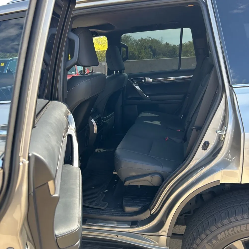 2023 Lexus GX 460 Base