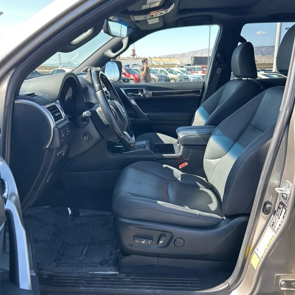 2023 Lexus GX 460 Base