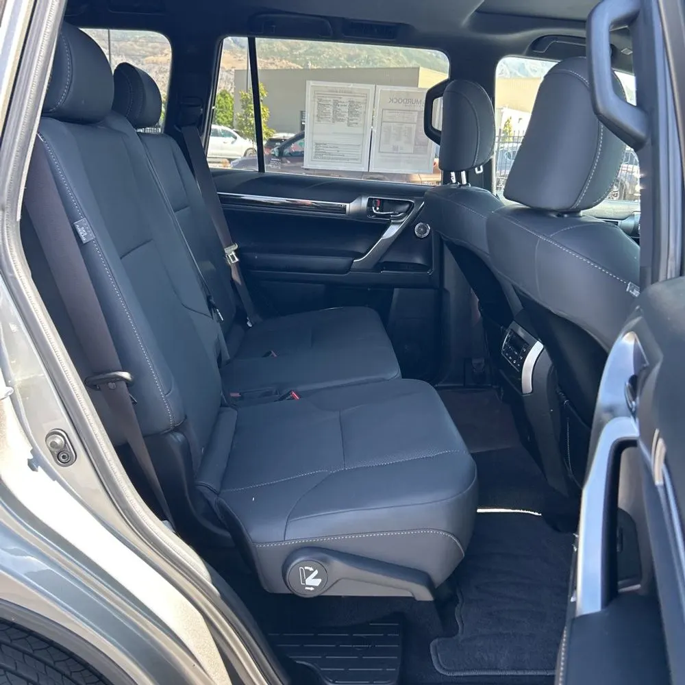 2023 Lexus GX 460 Base