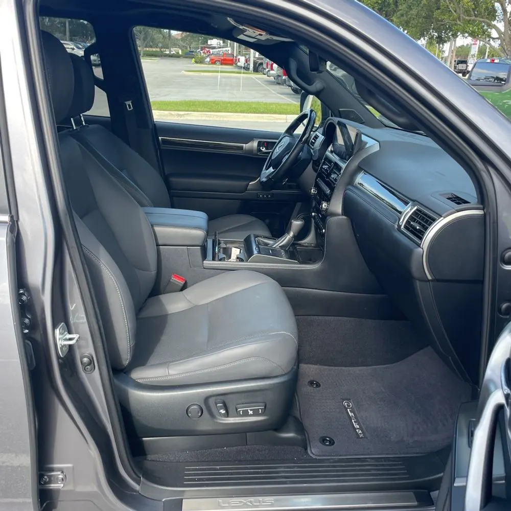 2023 Lexus GX 460 Base
