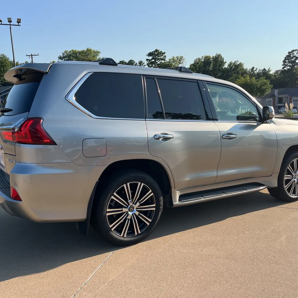2020 Lexus LX 570 Three-Row