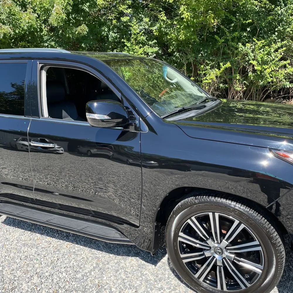 2021 Lexus LX 570 Three-Row