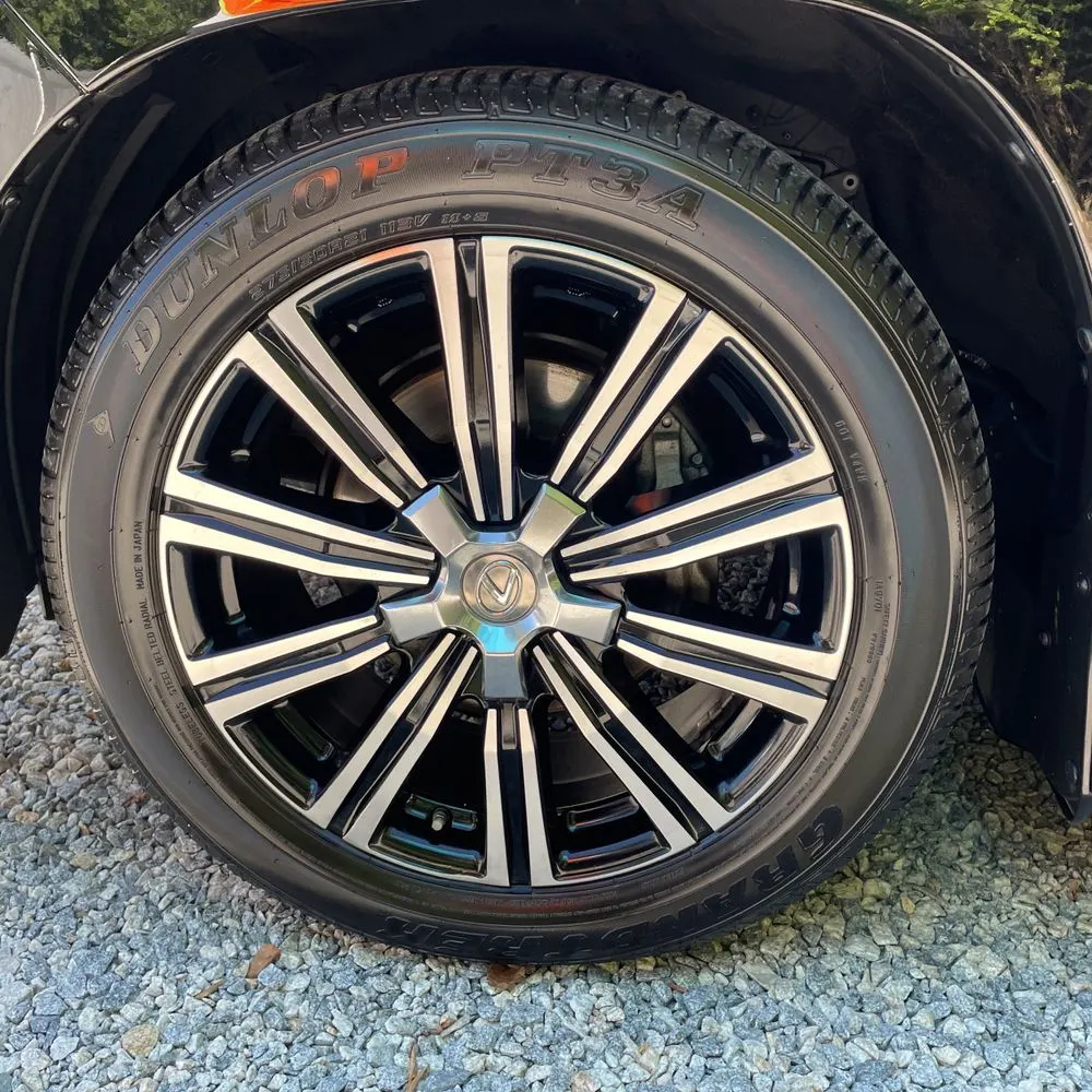 2021 Lexus LX 570 Three-Row