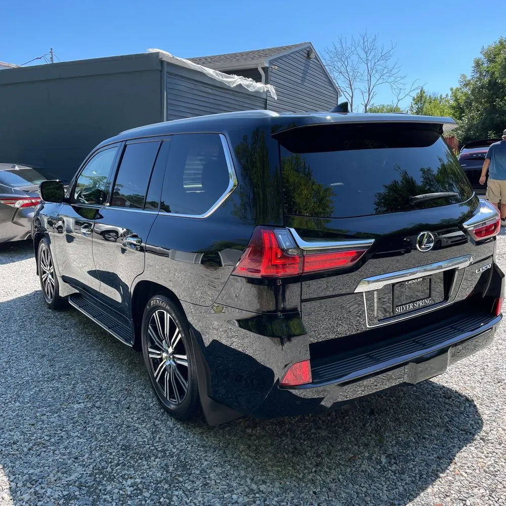 2021 Lexus LX 570 Three-Row