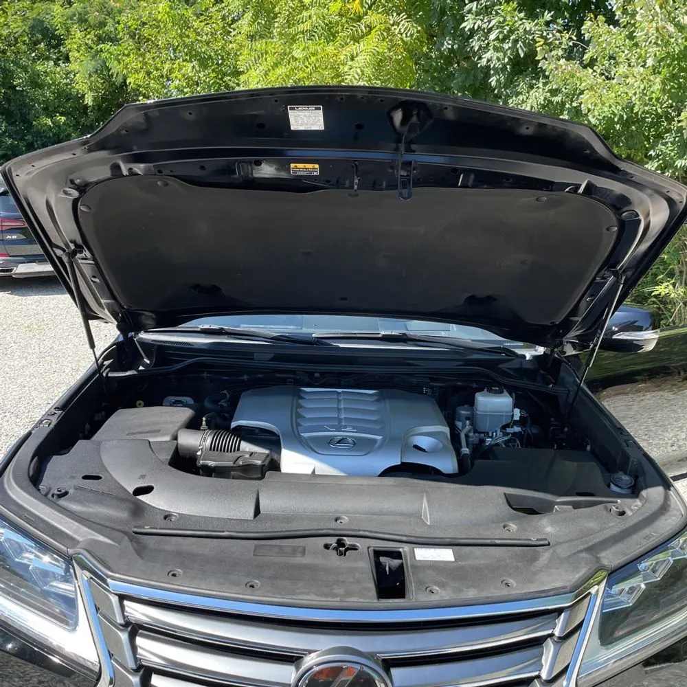 2021 Lexus LX 570 Three-Row
