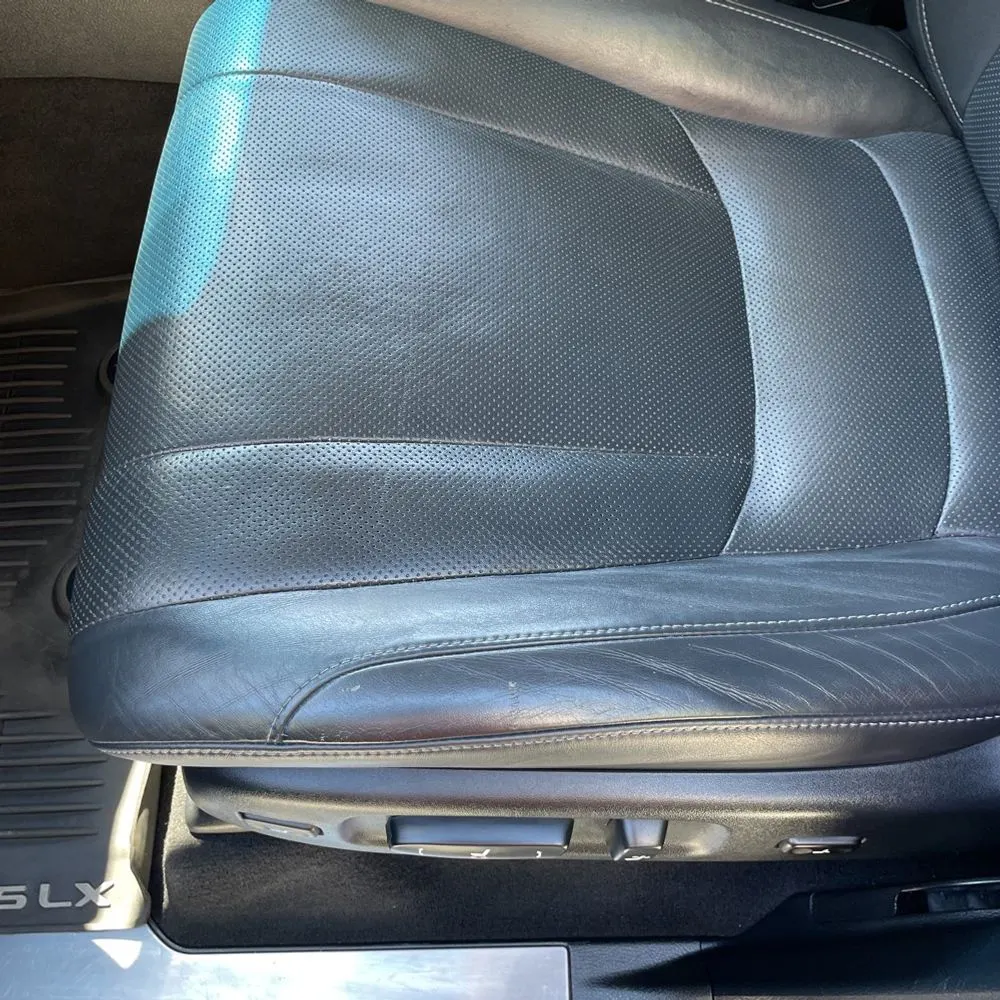 2021 Lexus LX 570 Three-Row