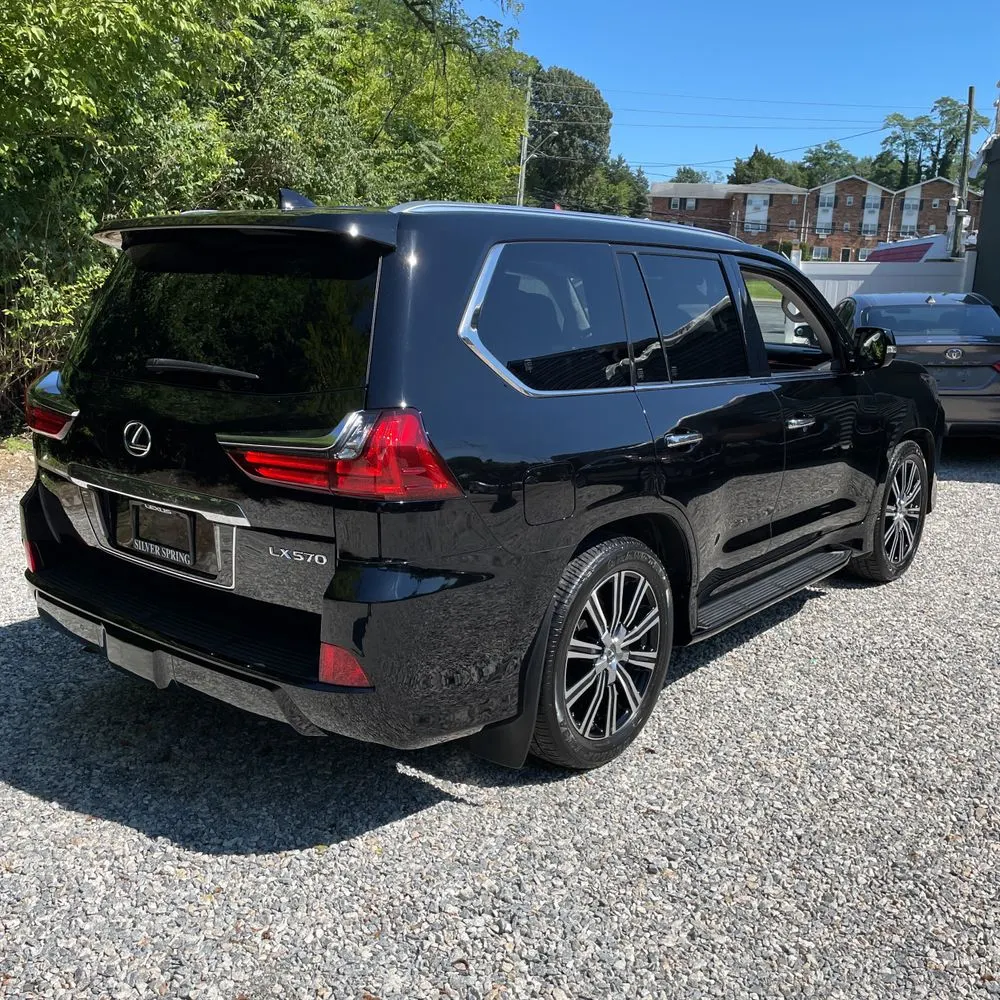 2021 Lexus LX 570 Three-Row