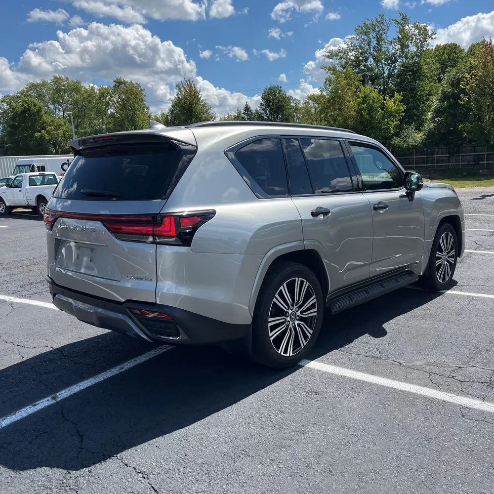 2023 Lexus LX 600 Luxury