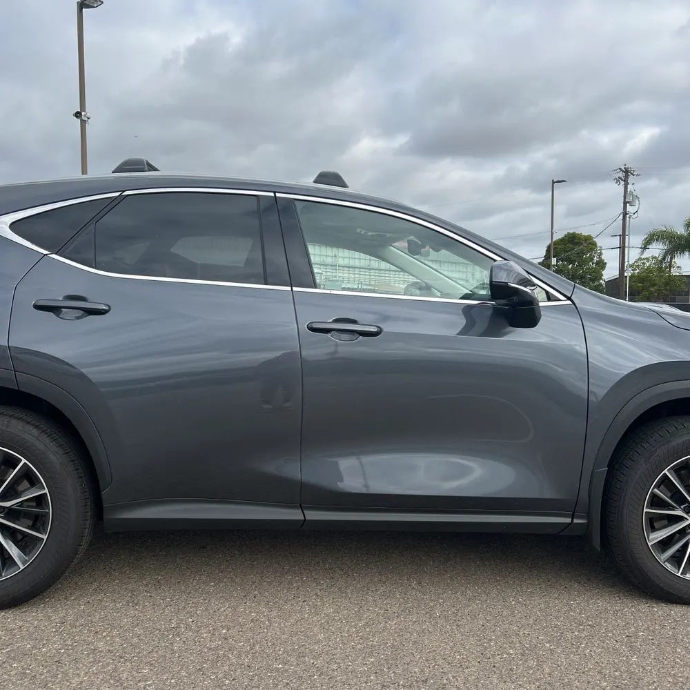 2025 Lexus NX 350h Premium