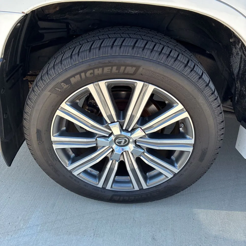 2018 Lexus LX 570 Three-Row