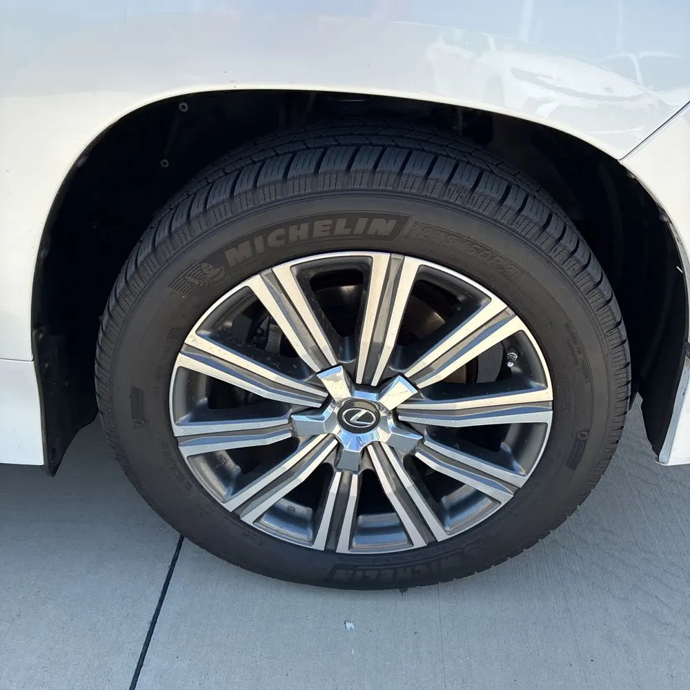 2018 Lexus LX 570 Three-Row